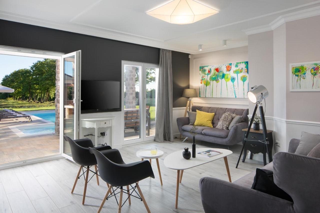 Villa Green Frame Butkovici  Экстерьер фото